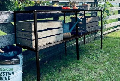 Royal kweektafel – Zwart oppottafel van Royal Well